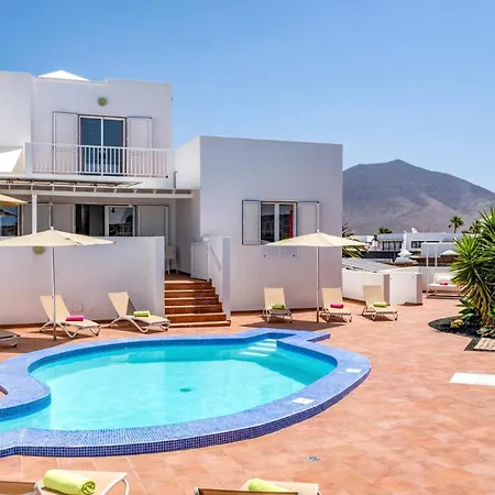 Villa Amparo By Plus *